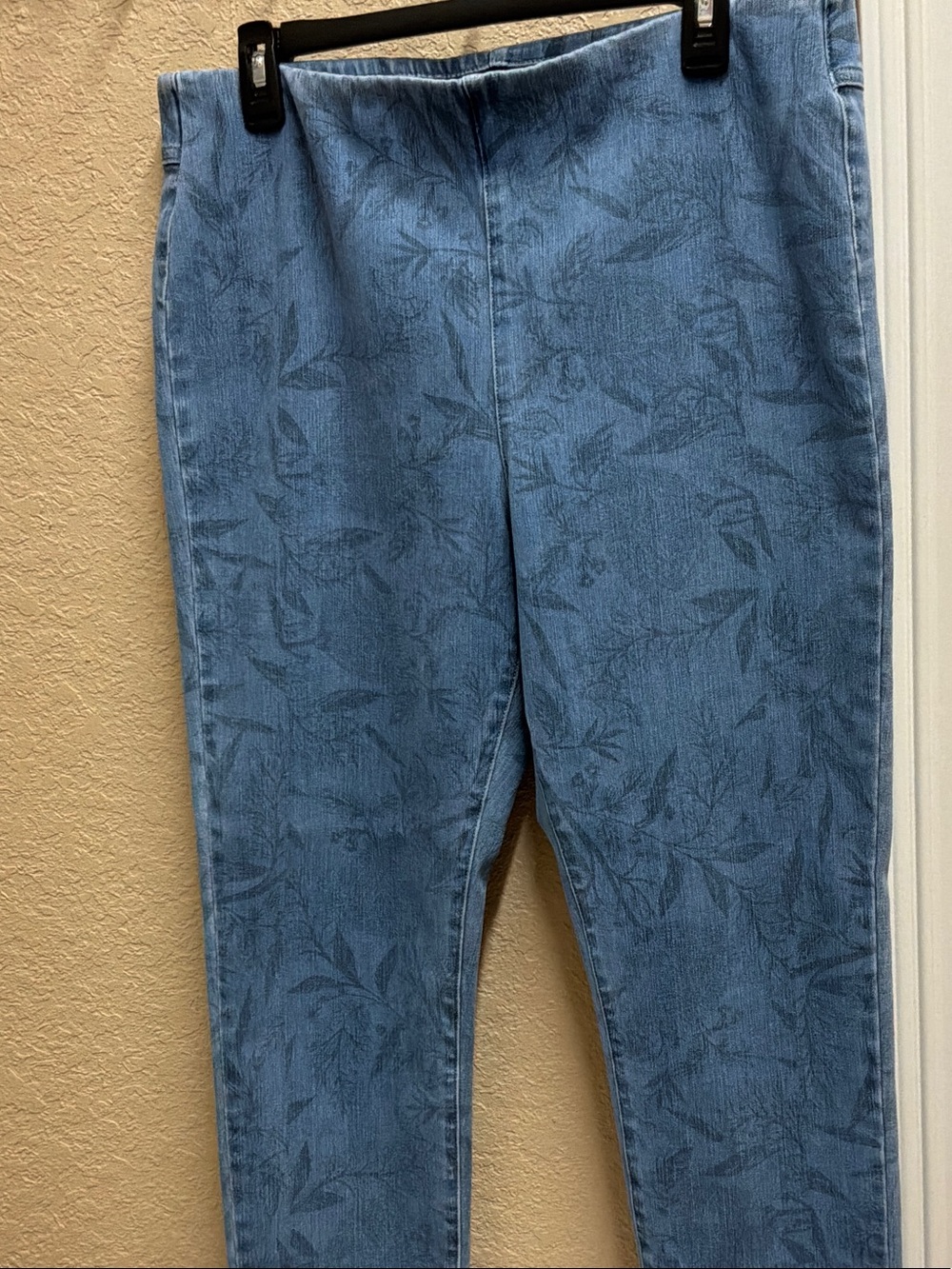 Soft Surroundings Blue Floral-Pattern Jeggings